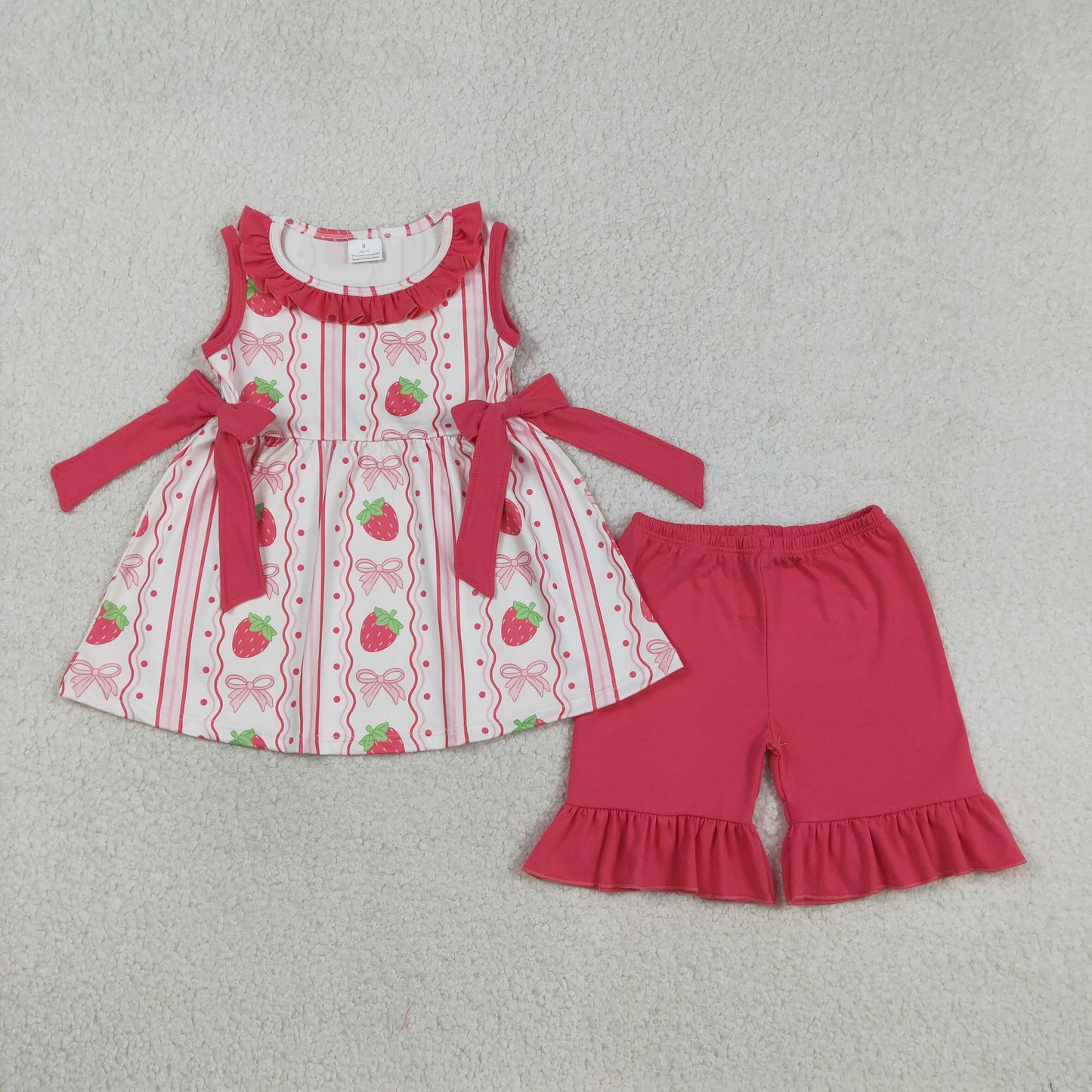 GSSO3276 Baby Girls Bows Strawberry Stripe Tunic Ruffle Shorts Clothes Set