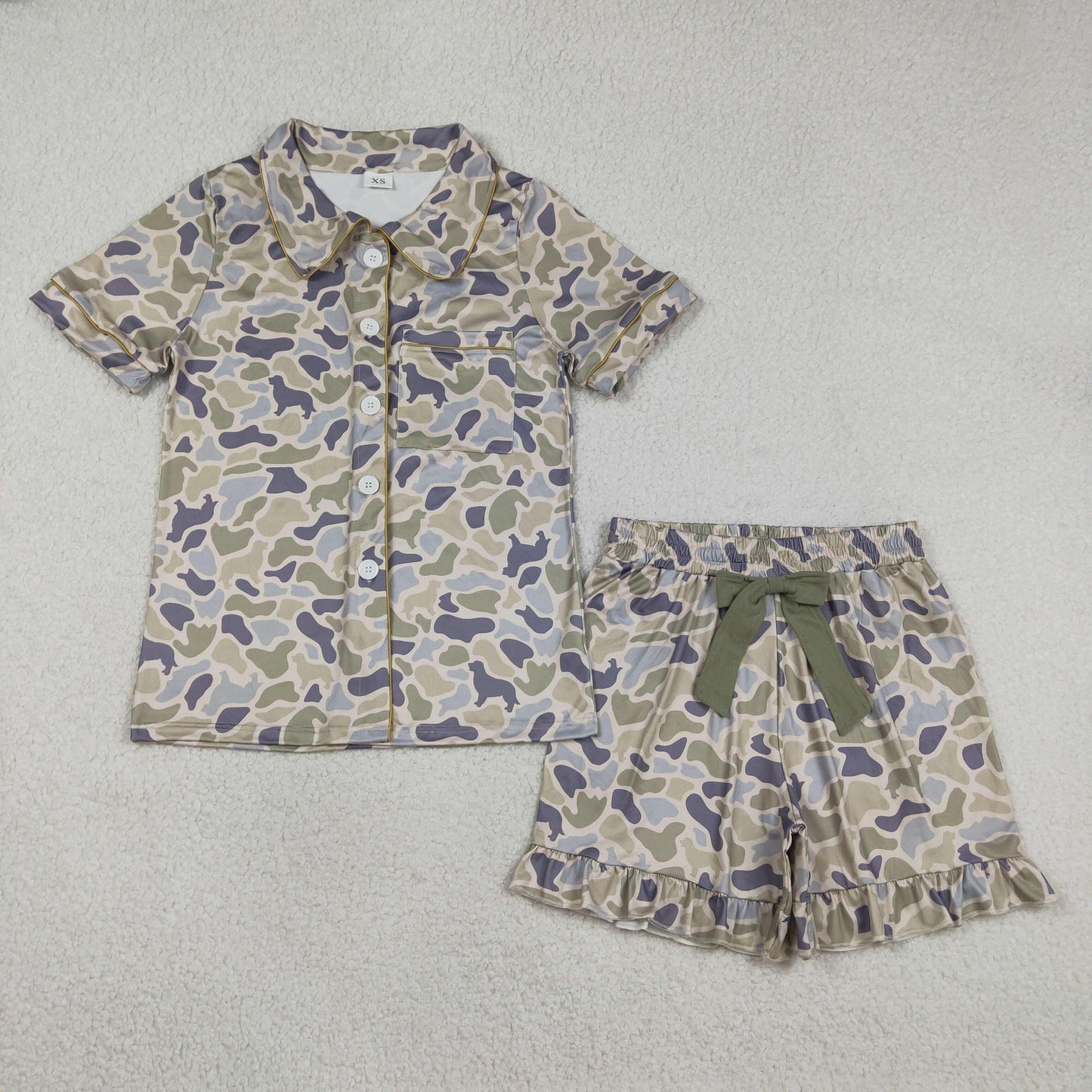 GSSO3135 Adult Women Dogs Camo Button Pocket Top Ruffle Short Hunting Pajamas Sets