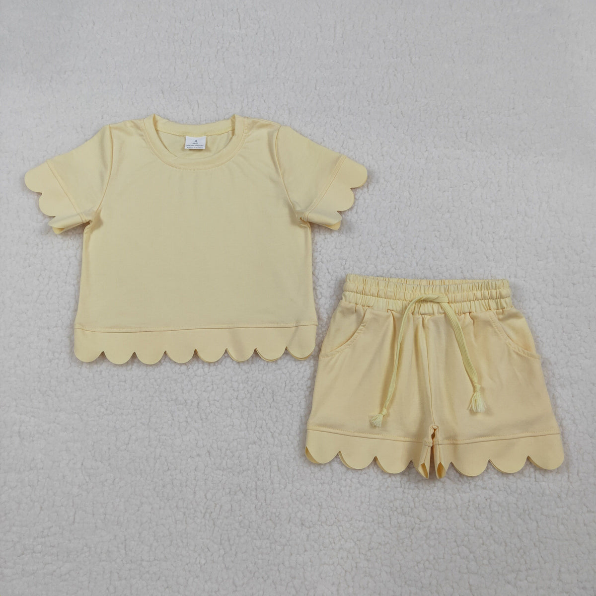 GSSO3175 Baby Girls Yellow Short Sleeve Top Pockets Short Pajamas Scallop Clothes Sets
