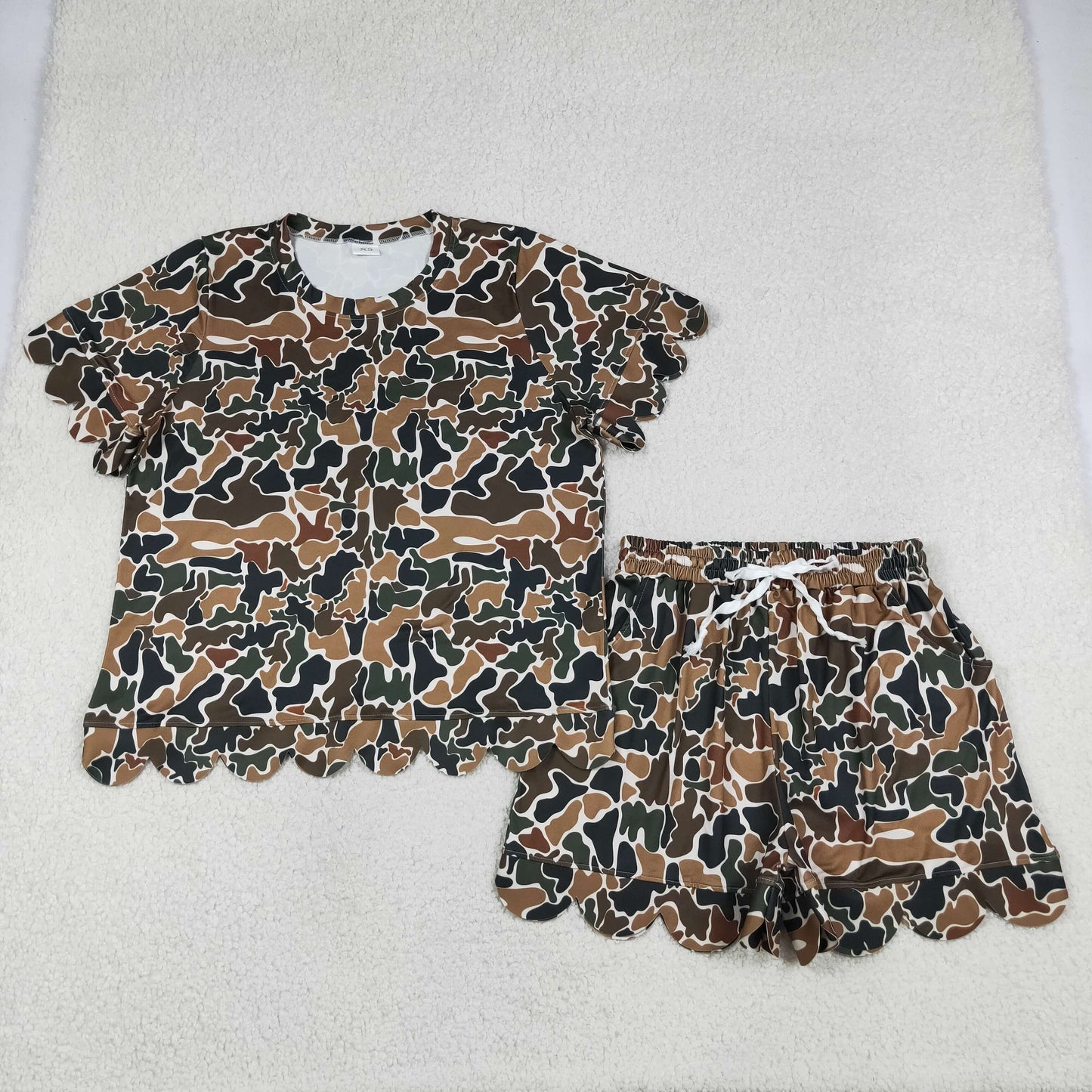 Mama and Me Girls Short Sleeve Southern Camo Top Pockets Short Scallop Clothes Sets