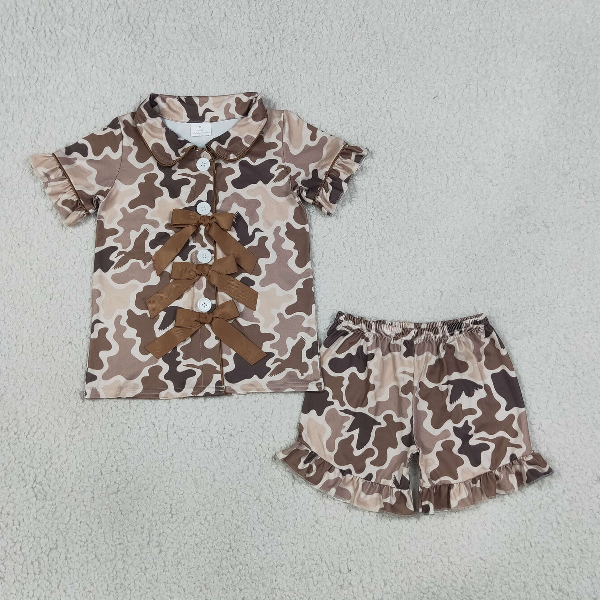 GSSO3368 Baby Girls Brown Khaki Camo Bows Button Top Ruffle Short Pajamas Clothes Set