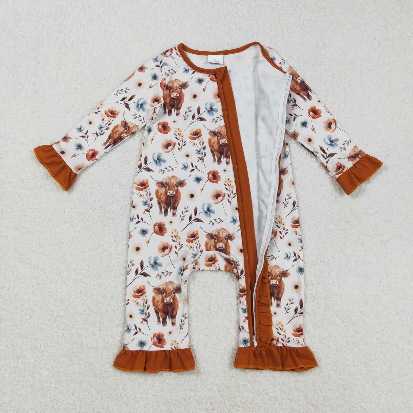 LR1624 Baby Girls Flowers Highland Cows Western Ruffle Zipper Footie Rompers