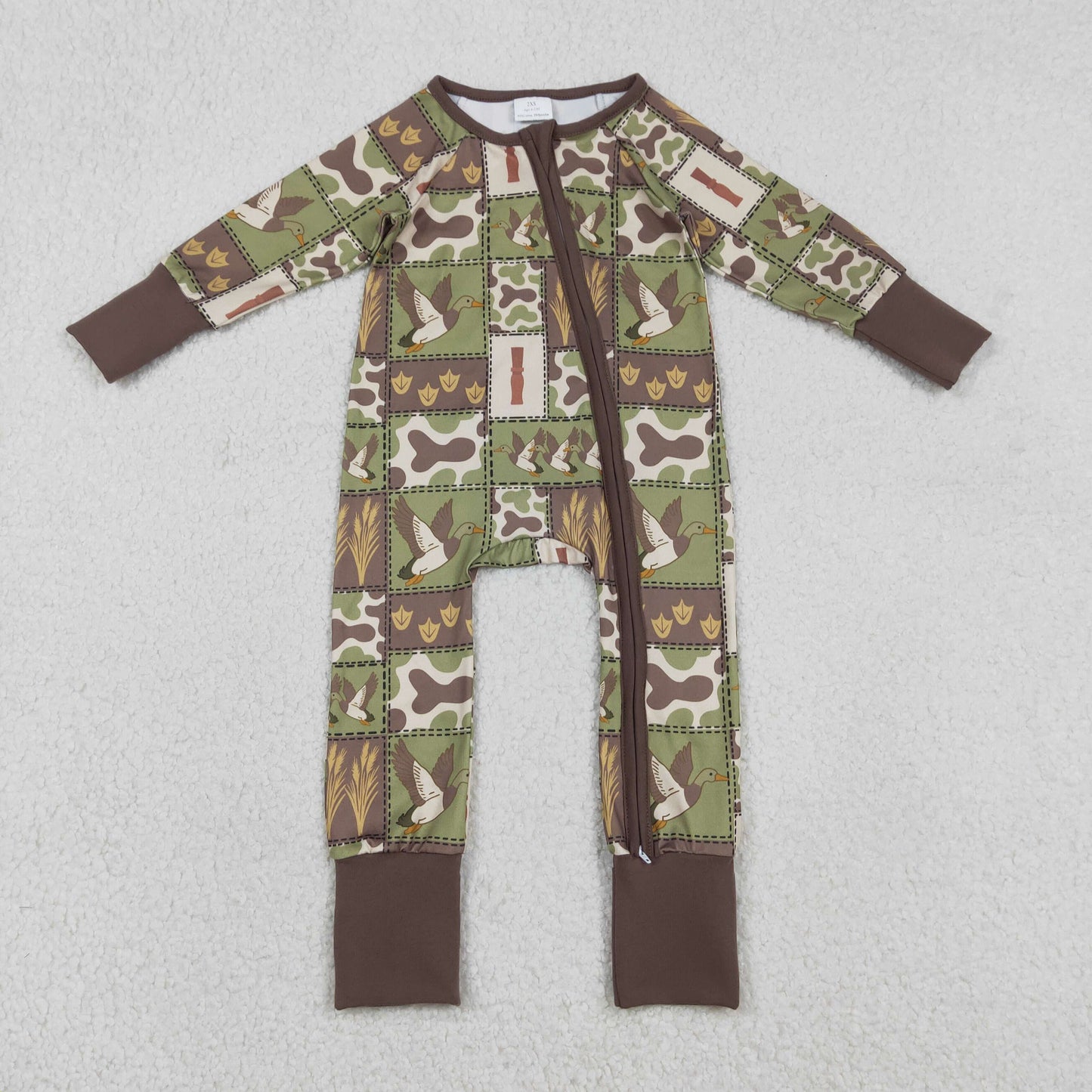 LR2949 Baby Boys Camo Ducks Checked Hunting Two Way Zip Convertible Rompers