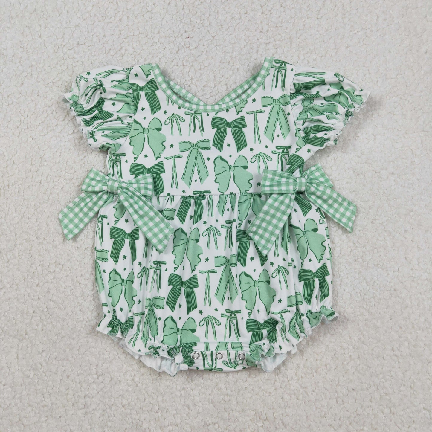 SR3305 Baby Boys Green Bows Clovers St Patrick Ruffle Rompers