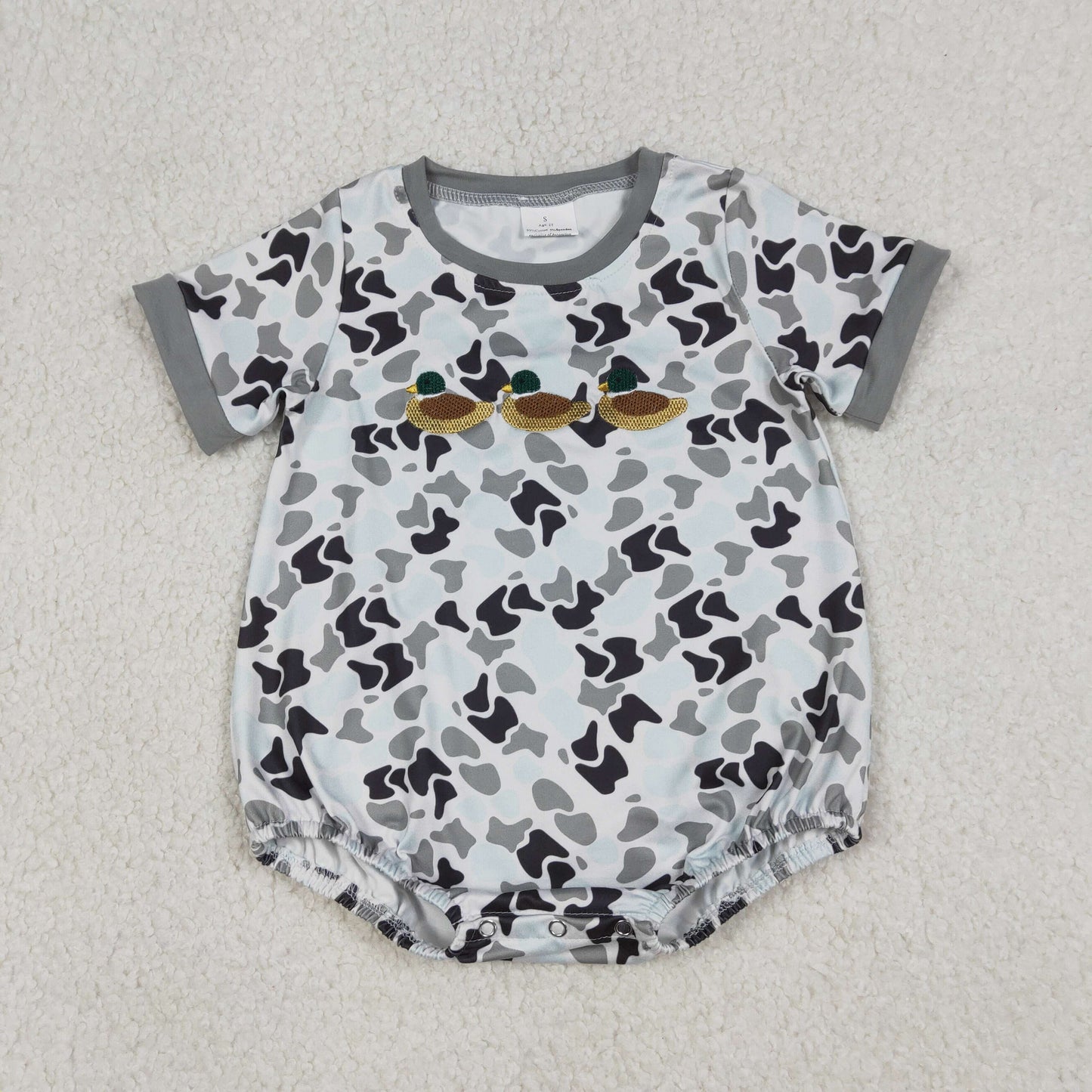 SR3571 Baby Boys Short Sleeve Embroidery Ducks Southern Grey Camo Hunting Rompers