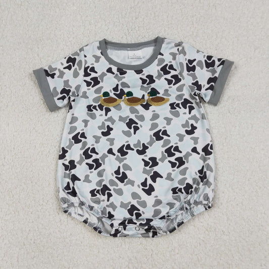 SR3571 Baby Boys Short Sleeve Embroidery Ducks Southern Grey Camo Hunting Rompers